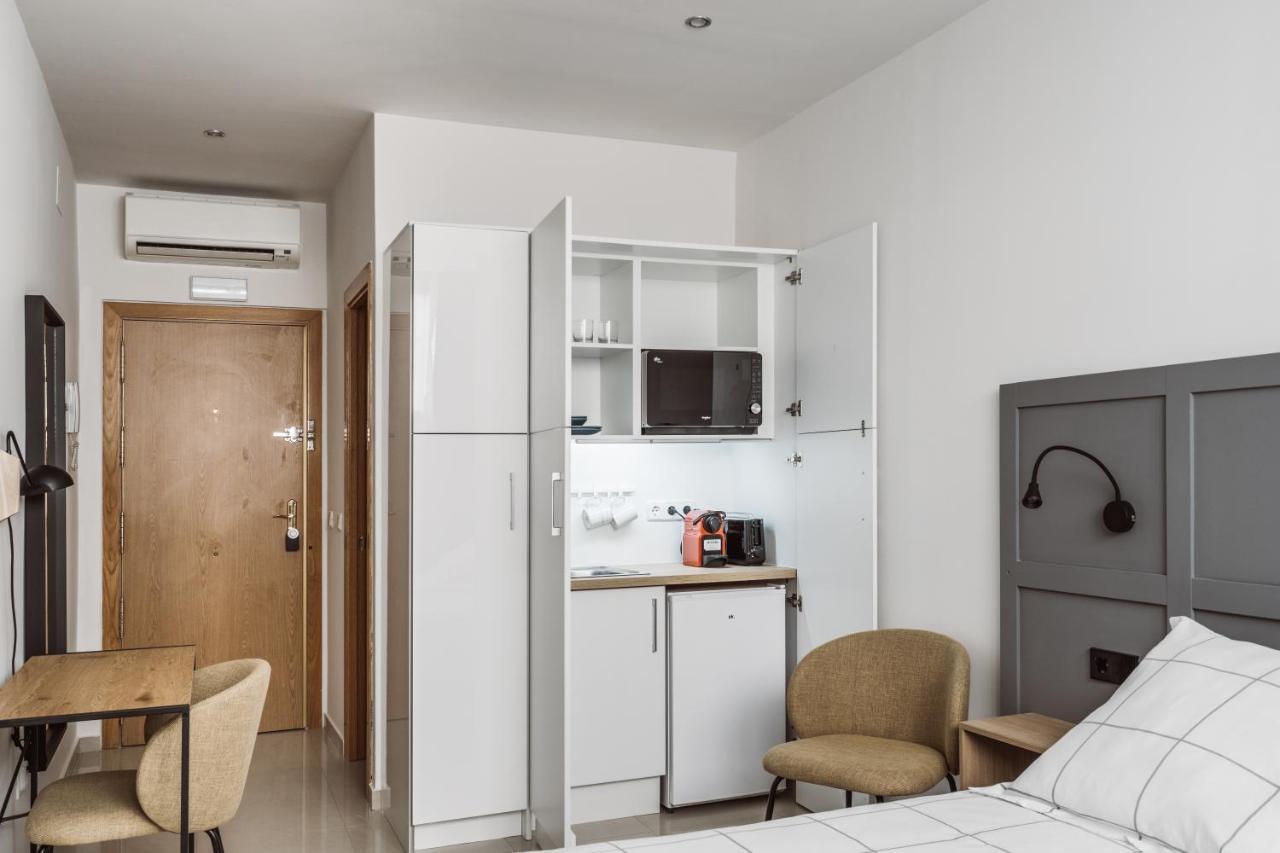 Exclusive Rooms In The Heart Of The City Madrid Exterior photo