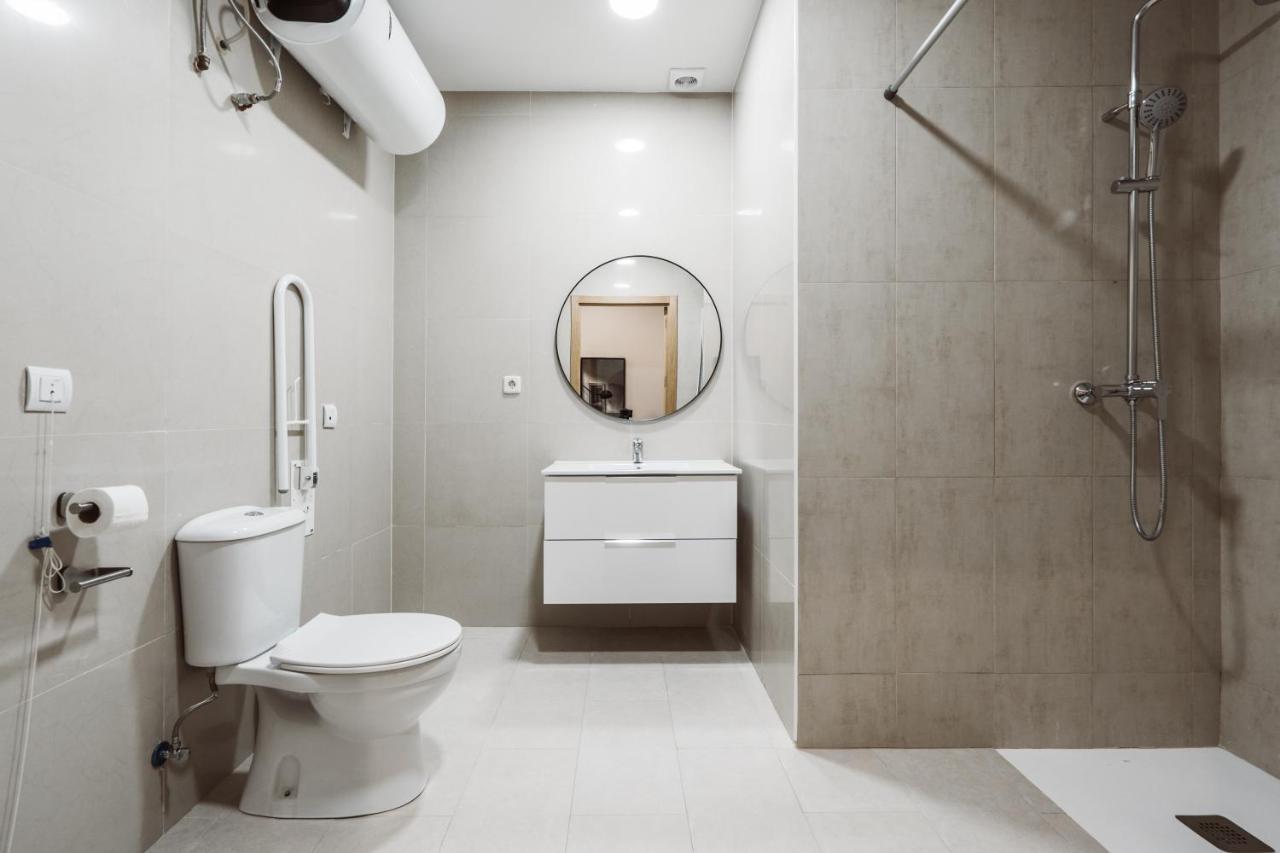 Exclusive Rooms In The Heart Of The City Madrid Exterior photo