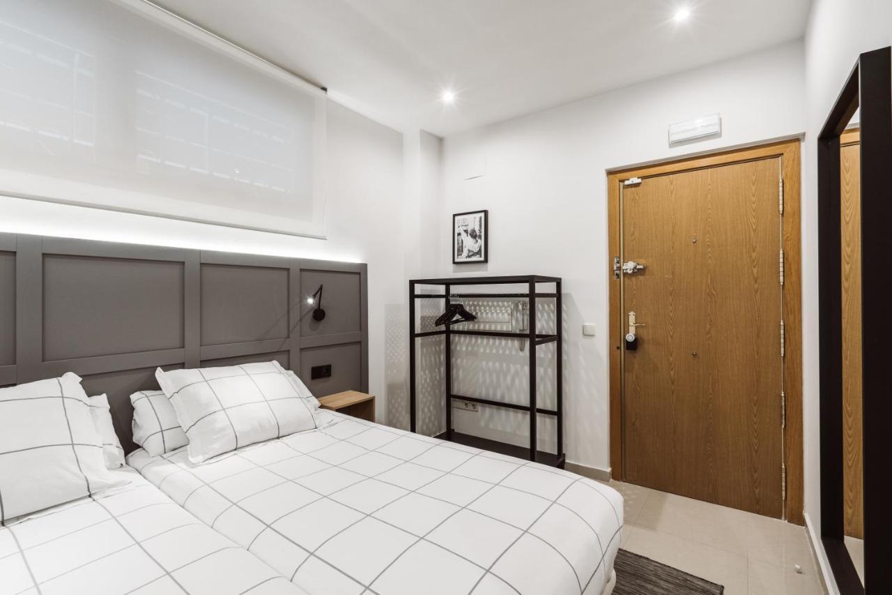 Exclusive Rooms In The Heart Of The City Madrid Exterior photo