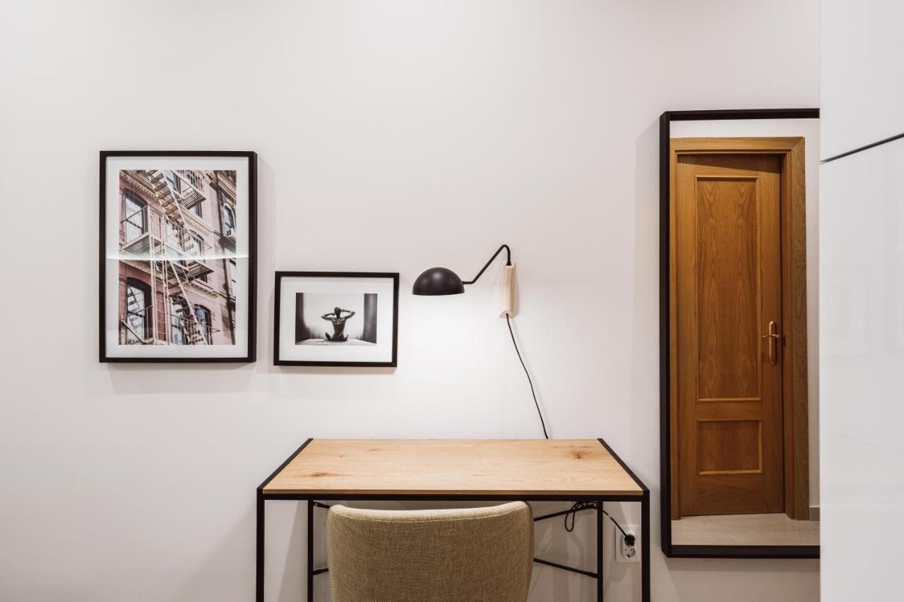 Exclusive Rooms In The Heart Of The City Madrid Exterior photo